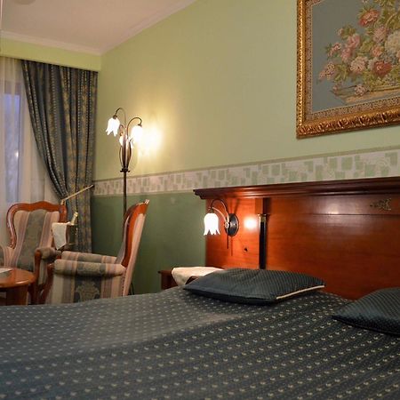 Grand Hotel Residence Boutique Hotel With Privat Wellnes (Adults Only) Piest'any Esterno foto