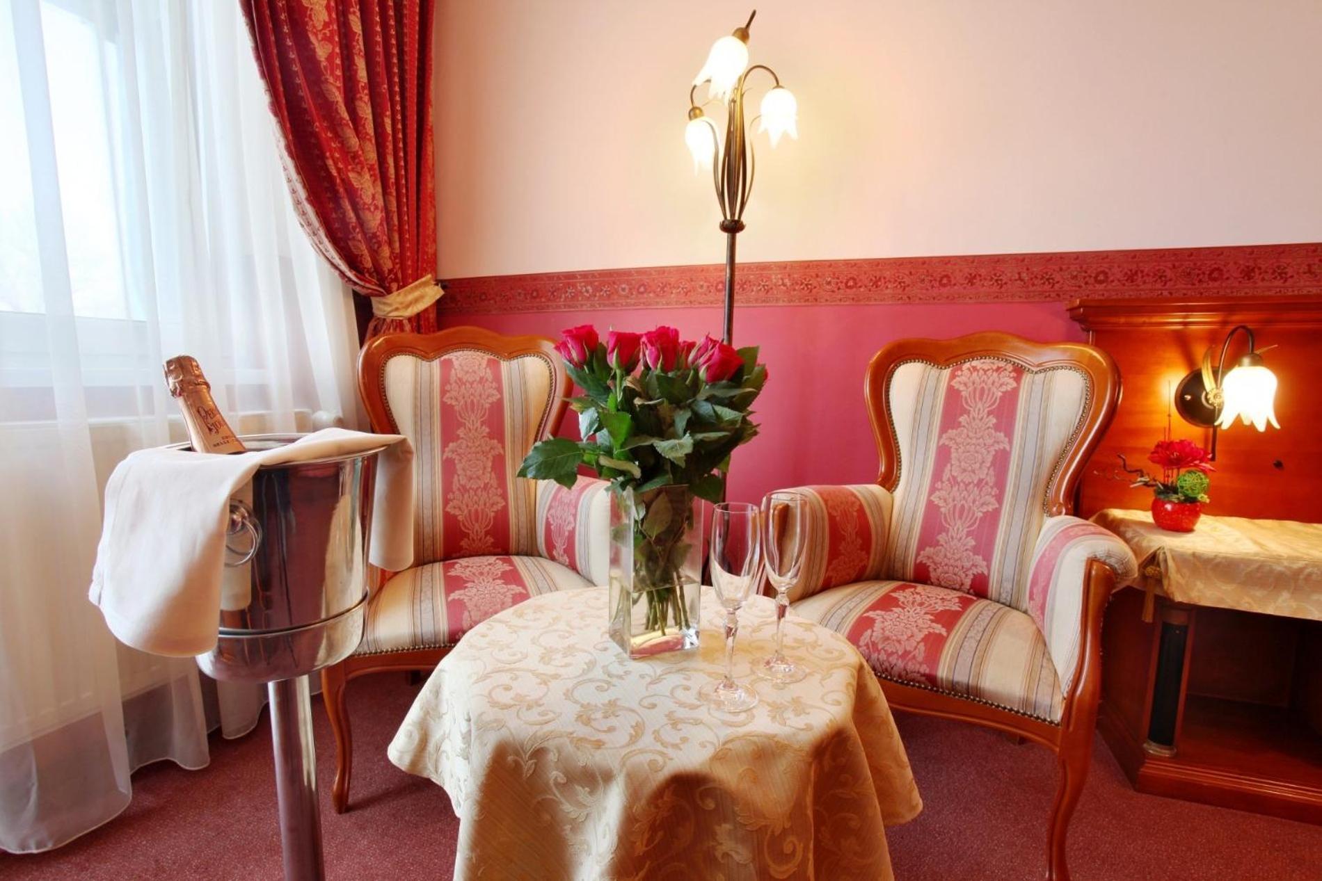 Grand Hotel Residence Boutique Hotel With Privat Wellnes (Adults Only) Piest'any Esterno foto