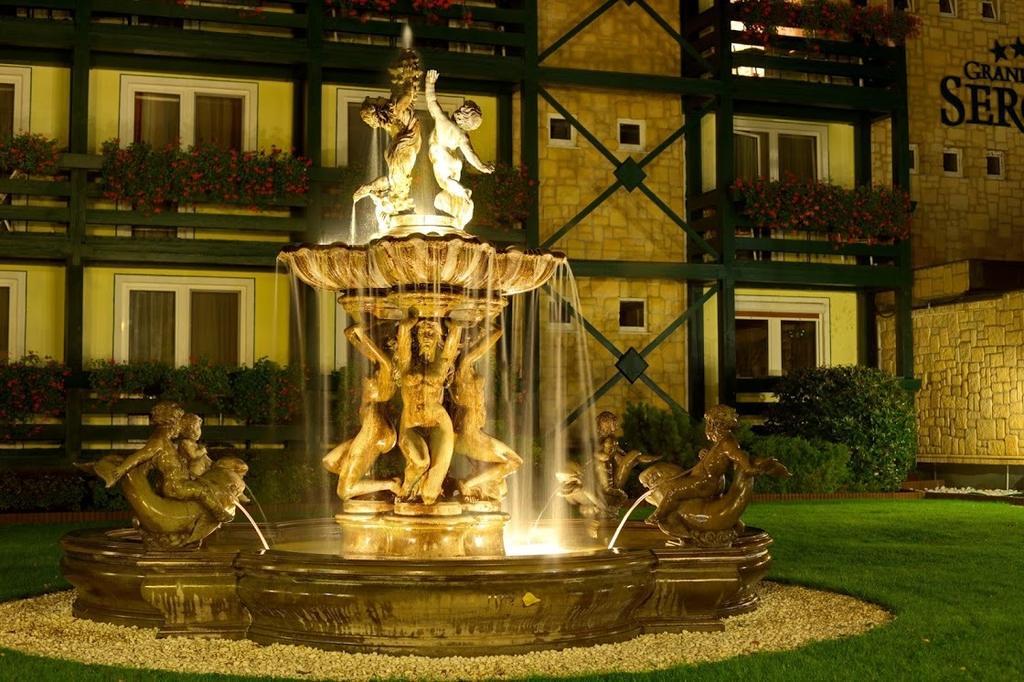 Grand Hotel Residence Boutique Hotel With Privat Wellnes (Adults Only) Piest'any Esterno foto